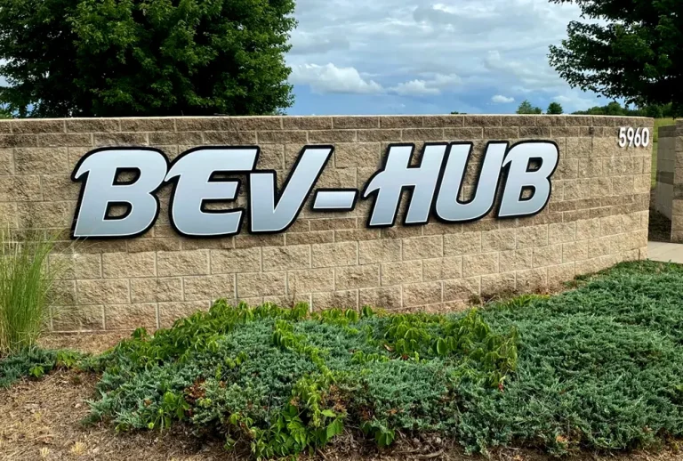 Bev-Hub Sign